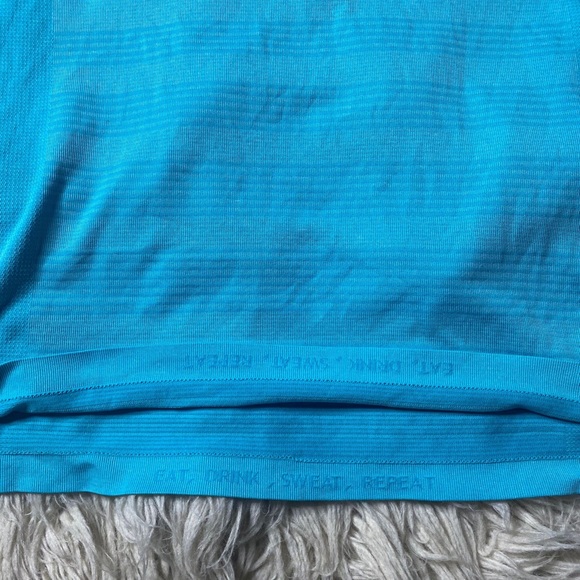 Lululemon Shirt Mens AQUA BLUE Athletic Training Workout Eat Drink Sweat Repeat - Picture 4 of 6